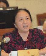 行法令消费者能够向出产者或者发卖者要求价款